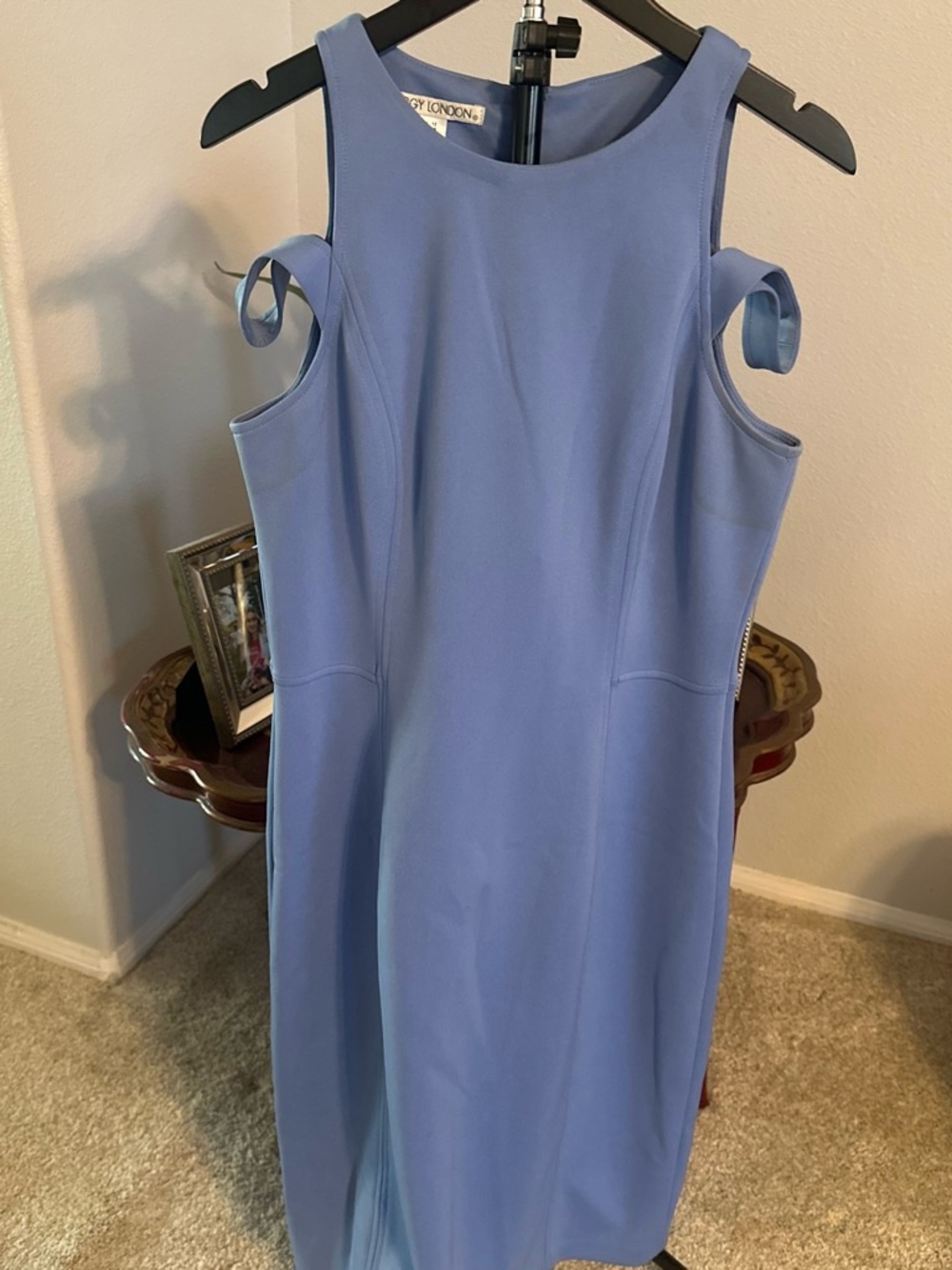 Maggy London Periwinkle Cold-Shoulder Midi Dress